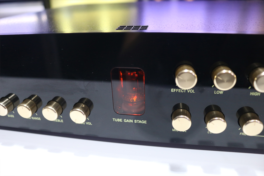 Amply đèn Karaoke NAVISON AUDIO No.206 BLUETOOTH SAIGON HD